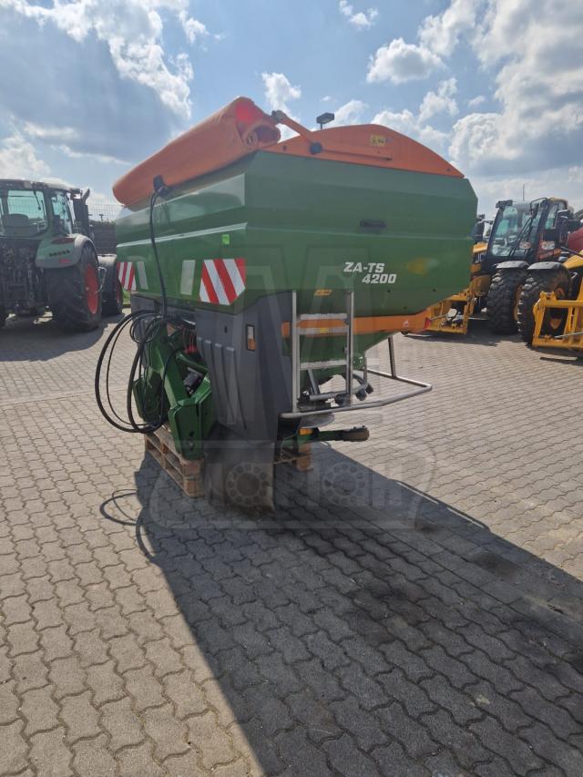 Розкидач мінеральних добрив AMAZONE ZA-TS Profis Hedro 4200 навісний фото 2