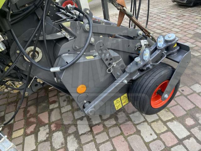 Прес-підбирач CLAAS ROLLANT 620 фото 6