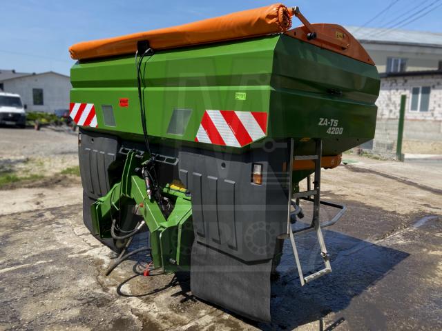 Розкидач мінеральних добрив AMAZONE ZA-TS Profis Hydro 4200 навісний фото 2