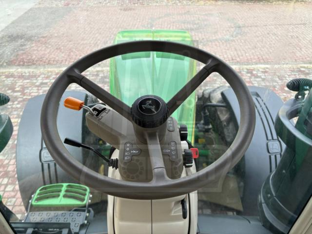 JOHN DEERE 8345 R фото 6
