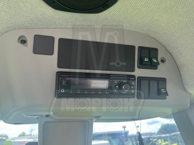 CLAAS Arion 620 C фото 12
