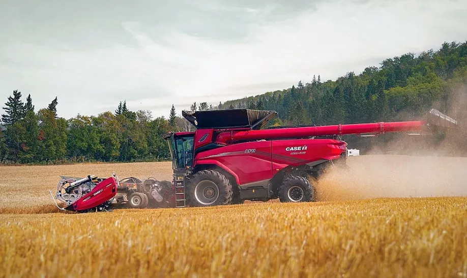 New Holland vs Case IH: Which Combine for Sunflowers